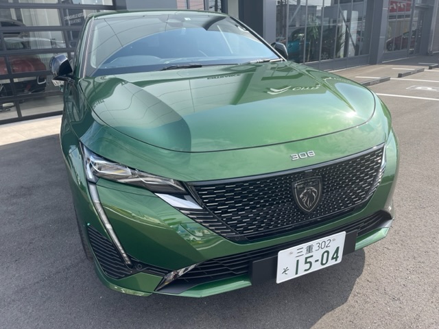 ☆PEUGEOT 308のオリビングリーン☆