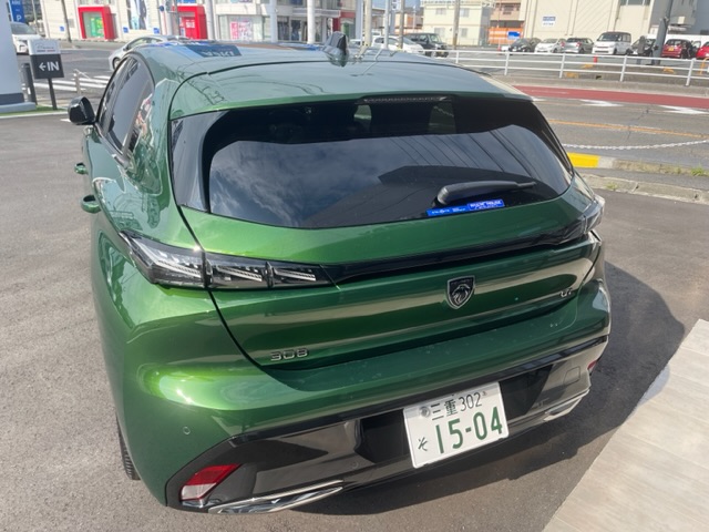 ☆PEUGEOT 308のオリビングリーン☆