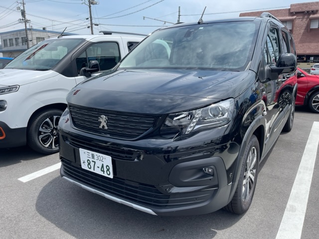 PEUGEOT SUVモデル！