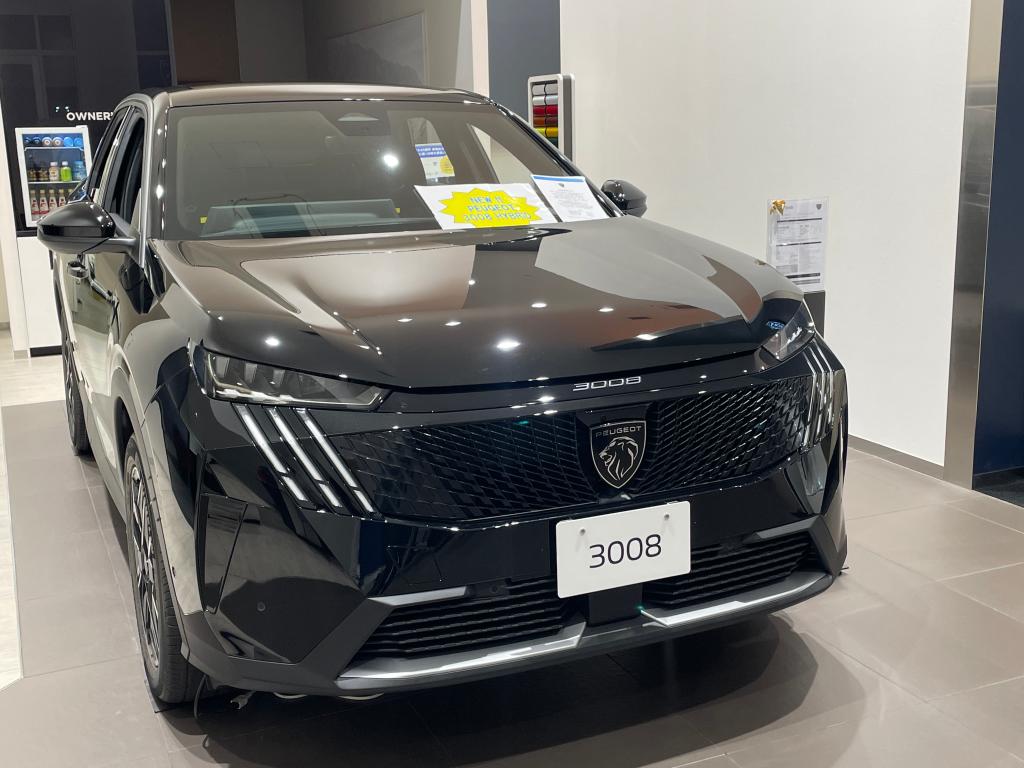 プジョー 「3008 GT Hybrid に待望のブラックが追加されました！」